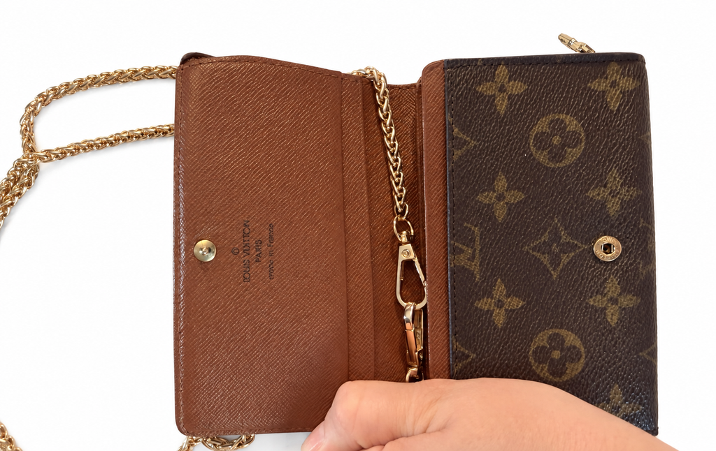 Louis Vuitton Vintage Monogram Bifold Medium Wallet – Brown Monogram Canvas